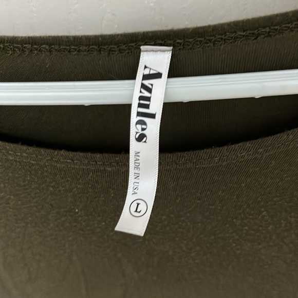 Azules olive green dress L. Excellent preowned condition, no flaws. - Picture 2 of 2